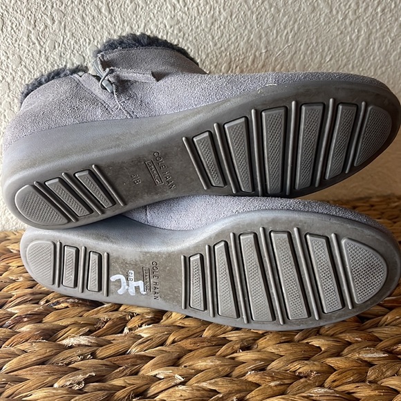 COLE HAAN | WATERPROOF SUEDE | LOW WEDGE SHOES - Picture 7 of 7